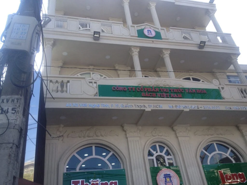 mua phù điêu xi măng trang trí biệt thự